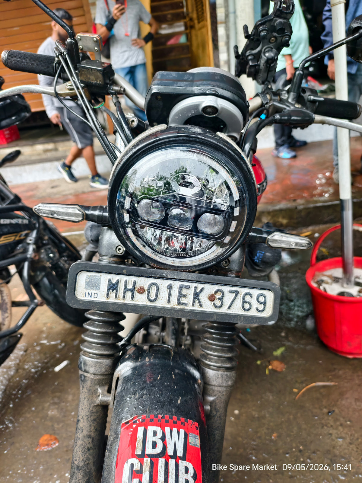 Honda CB350 , CB350 Dlx Pro , CB350c(Classic),CB350 Rs ,CB 350 Hiness H'ness Headlight Conversation Kit ( LED to H4 )
