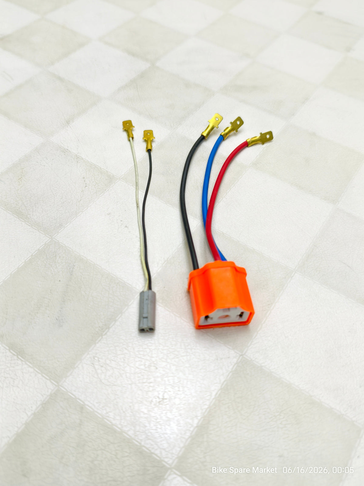 Royal Enfield Thunderbird H7 To H4 Conversion Shocket Headlight Coupler Shocket