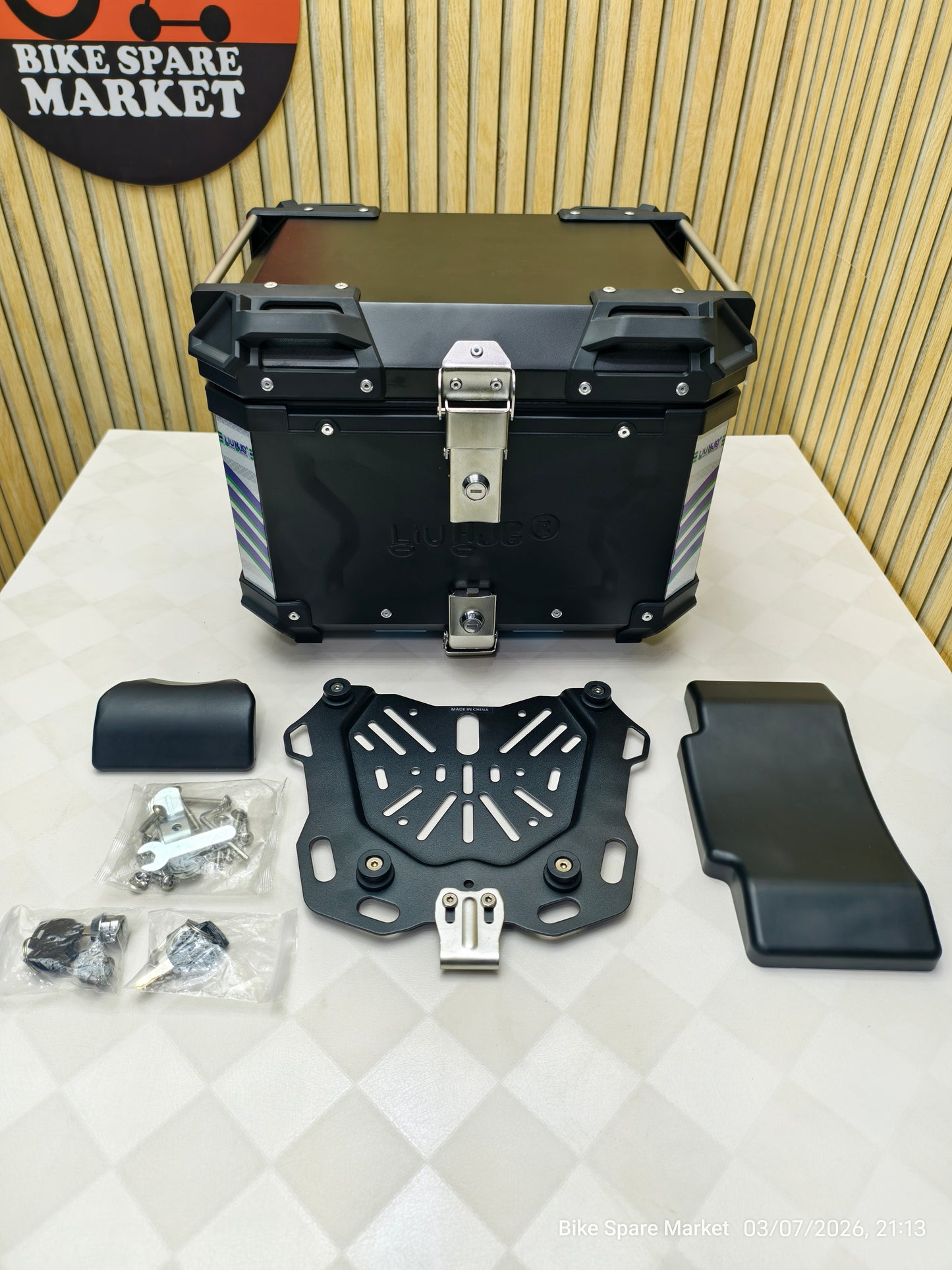 HJG 45L Aluminium Top Box With Back Rest