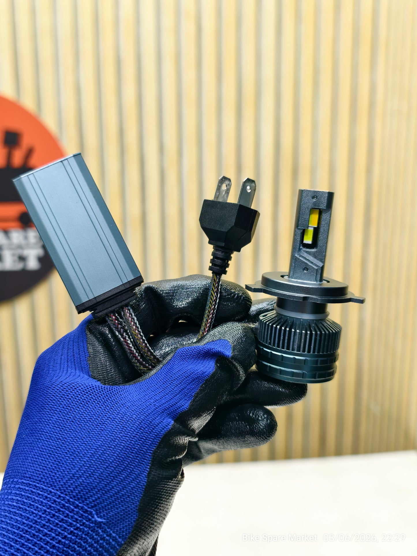 HJG Ai Bulb H4 200w Pair (6m Warranty)