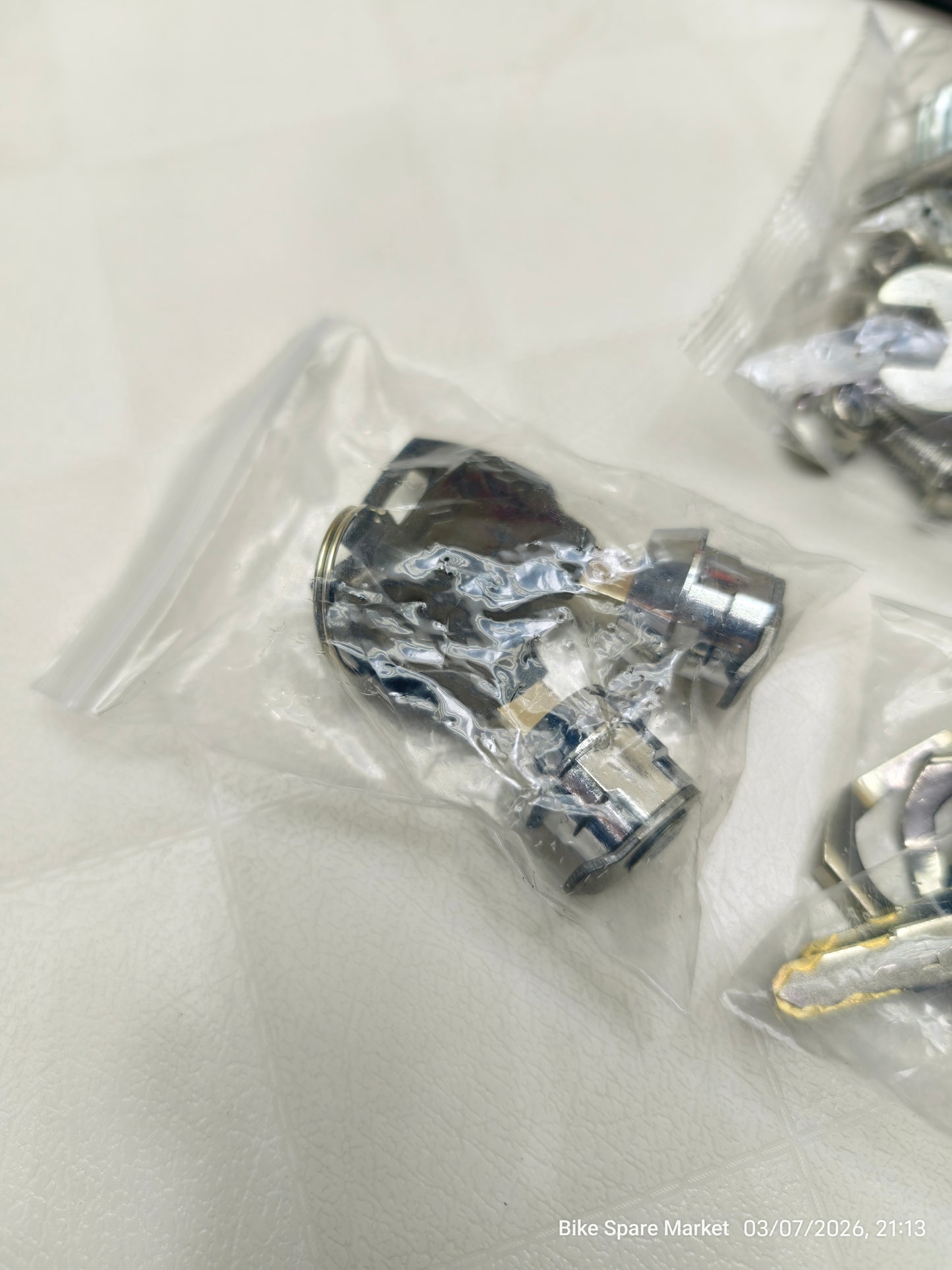 HJG 45L Aluminium Top Box With Back Rest