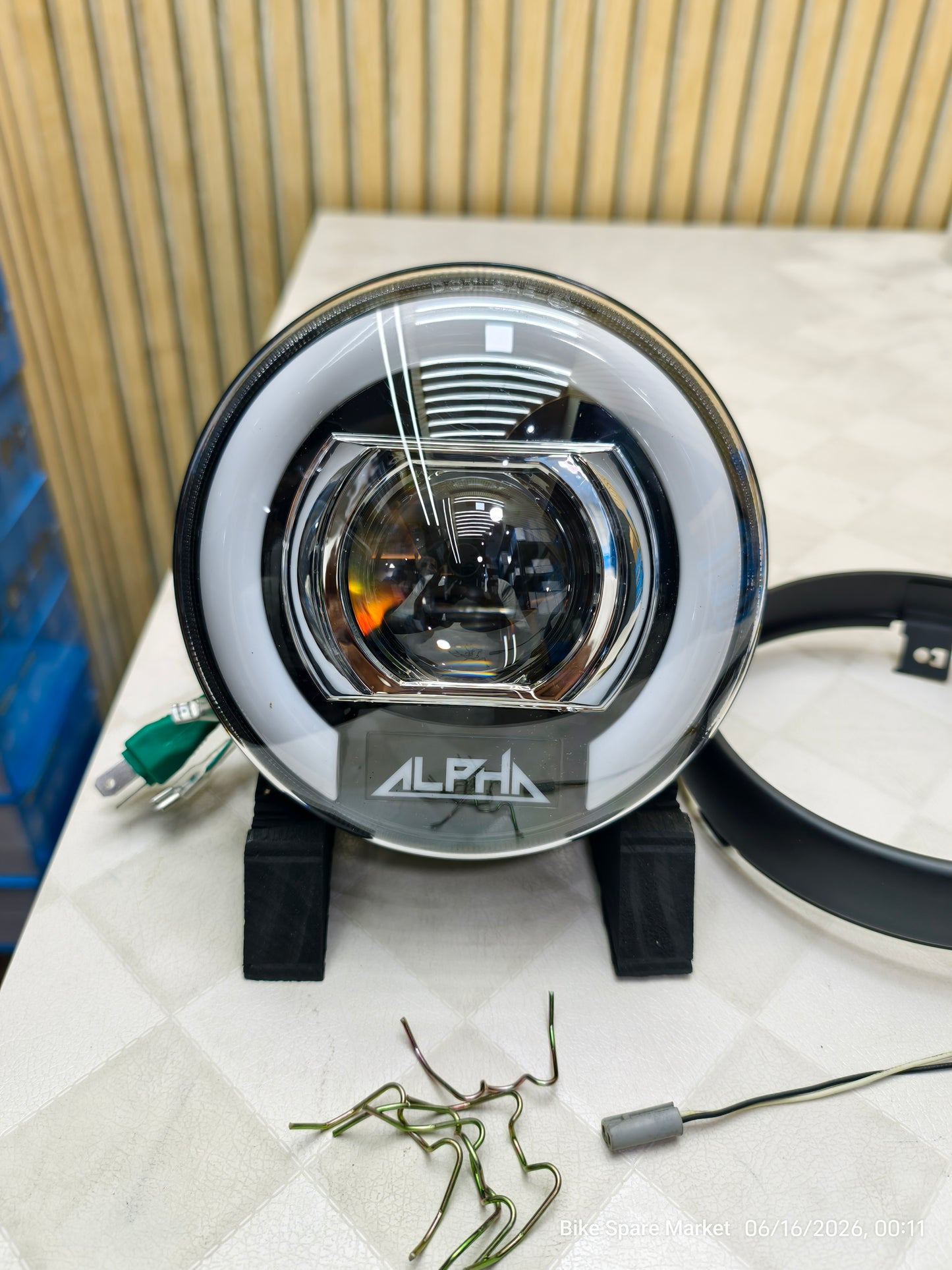 ( Hunter Halogen Version ) Hjg Alpha Headlight Full Kit ( fog light , rim , parking Coupler , Lock ) ( 6m Warranty )