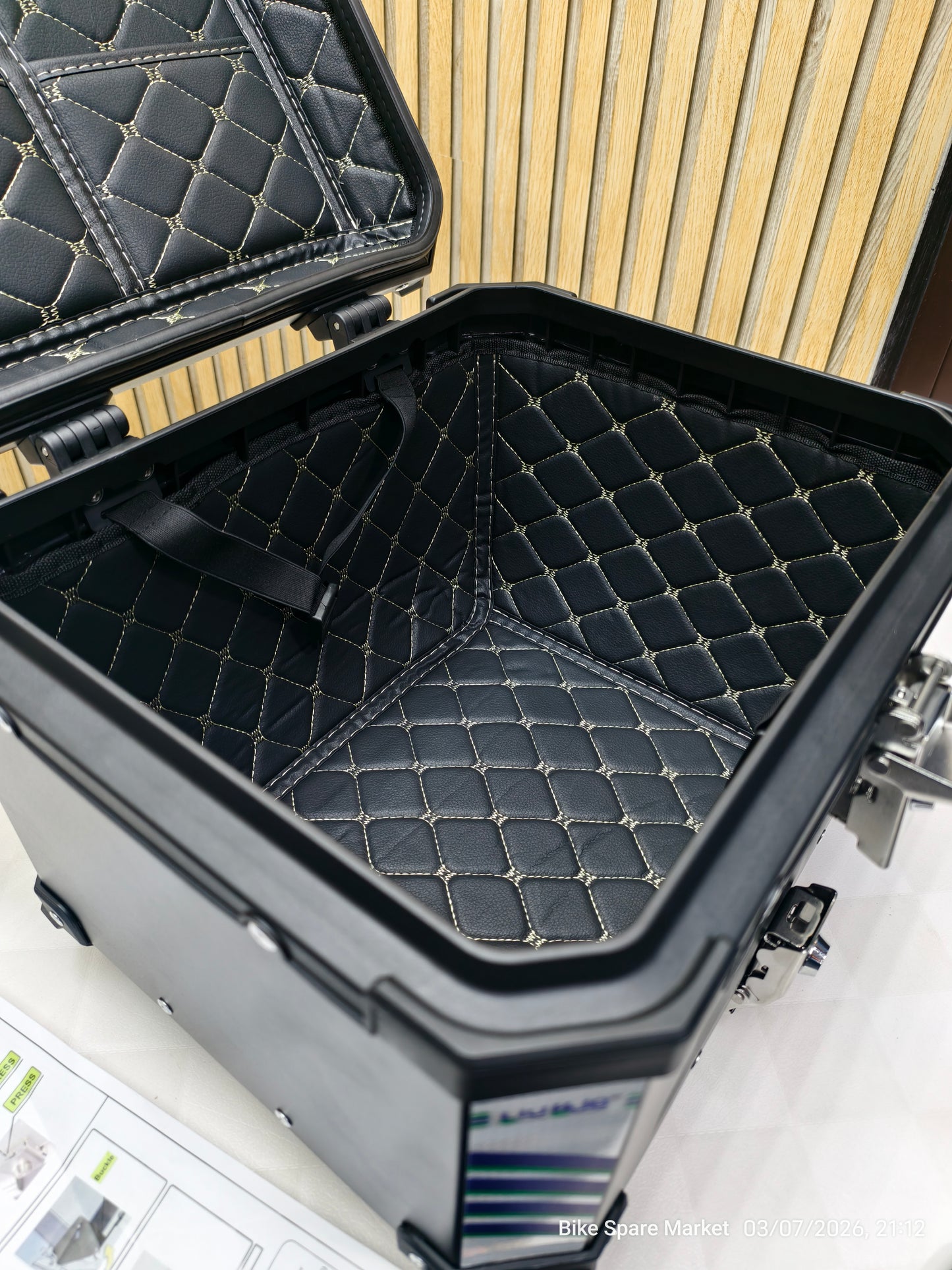 HJG 45L Aluminium Top Box With Back Rest