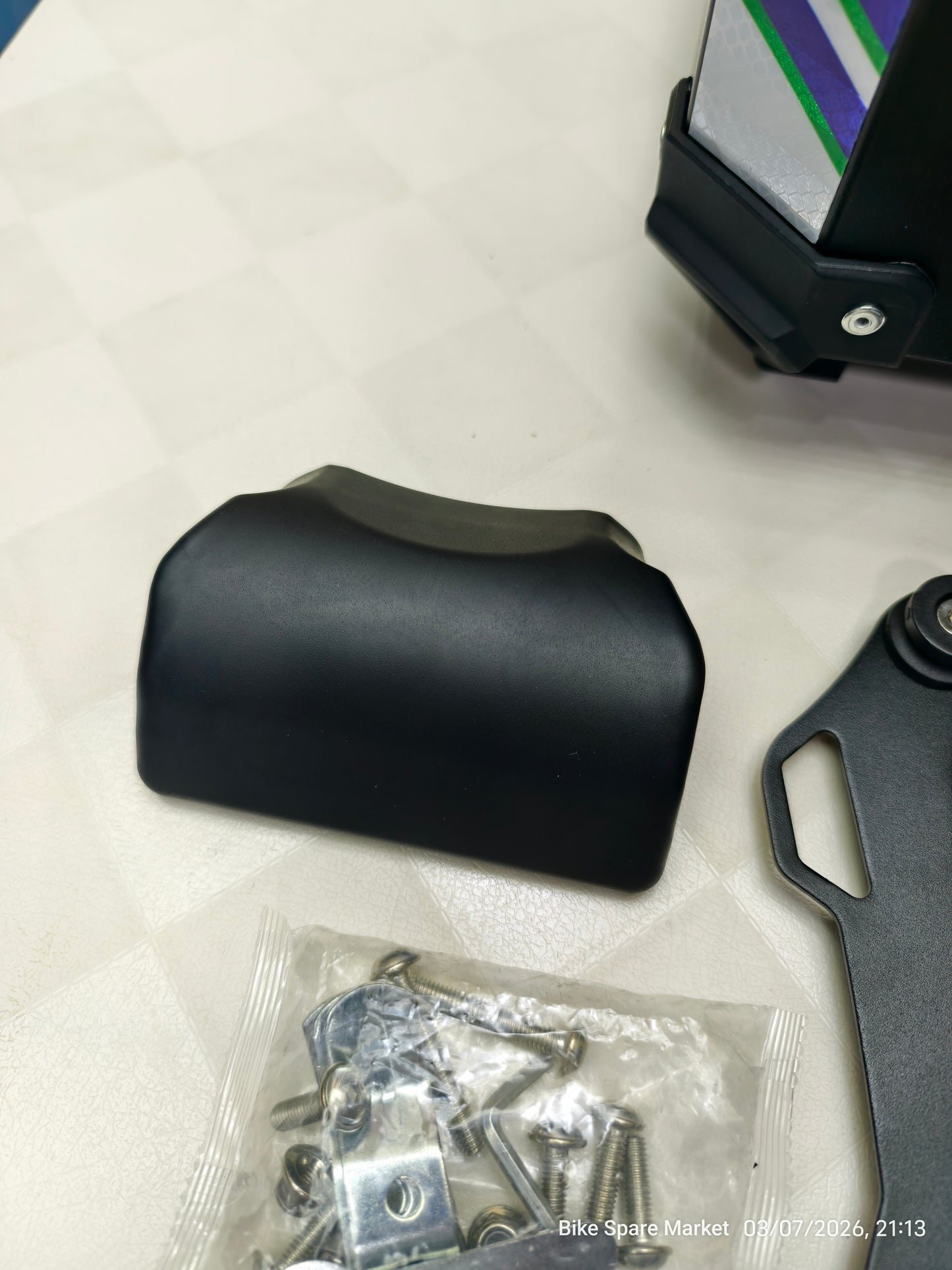 HJG 45L Aluminium Top Box With Back Rest